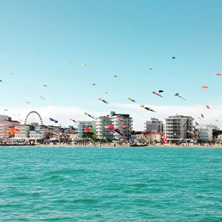 Hotel Trifoglio Lido di Jesolo Bagian luar foto