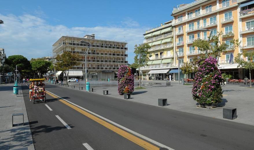 Hotel Trifoglio Lido di Jesolo Bagian luar foto