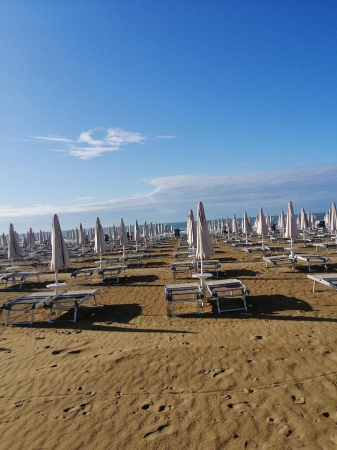 Hotel Trifoglio Lido di Jesolo Bagian luar foto